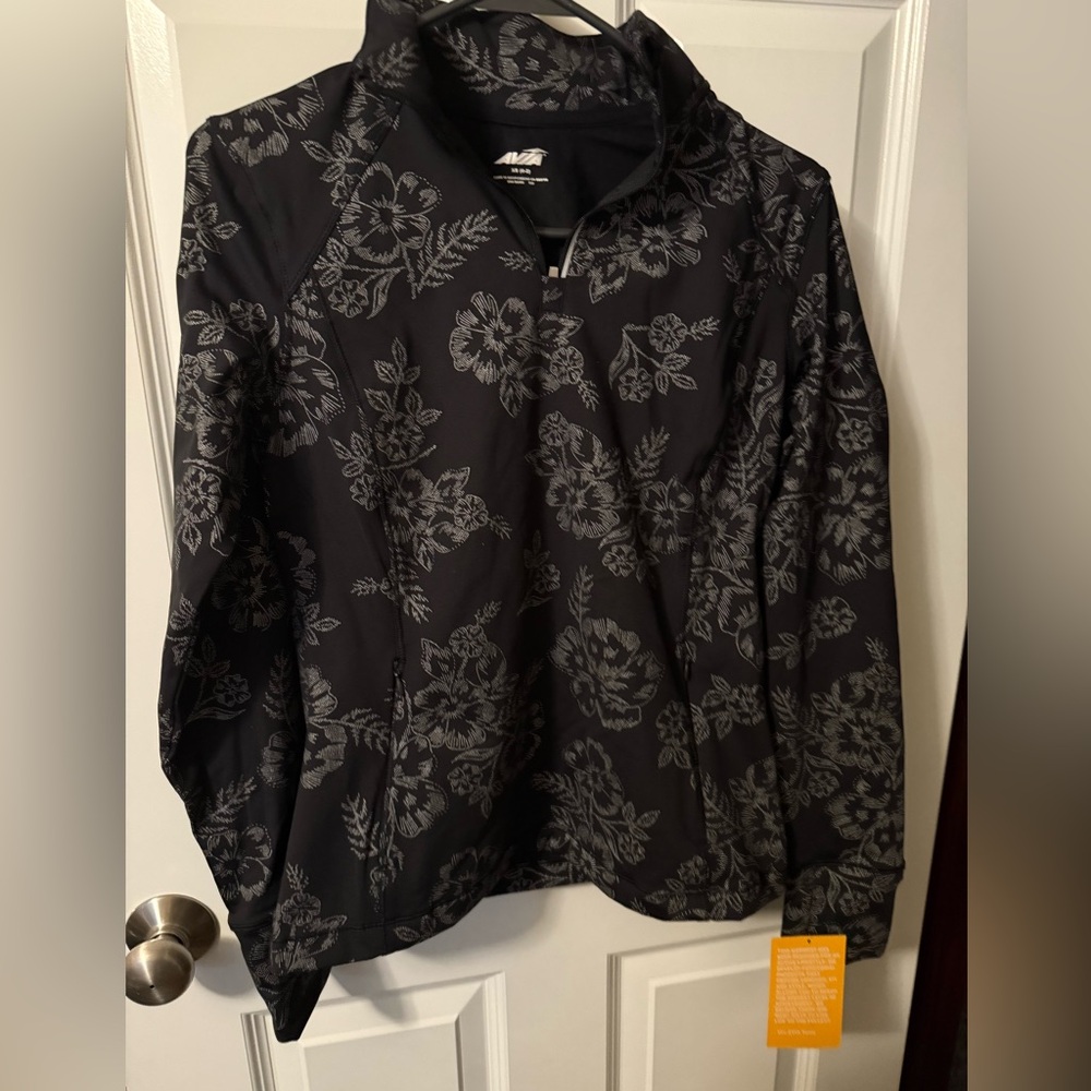 Avia quarter zip NWT